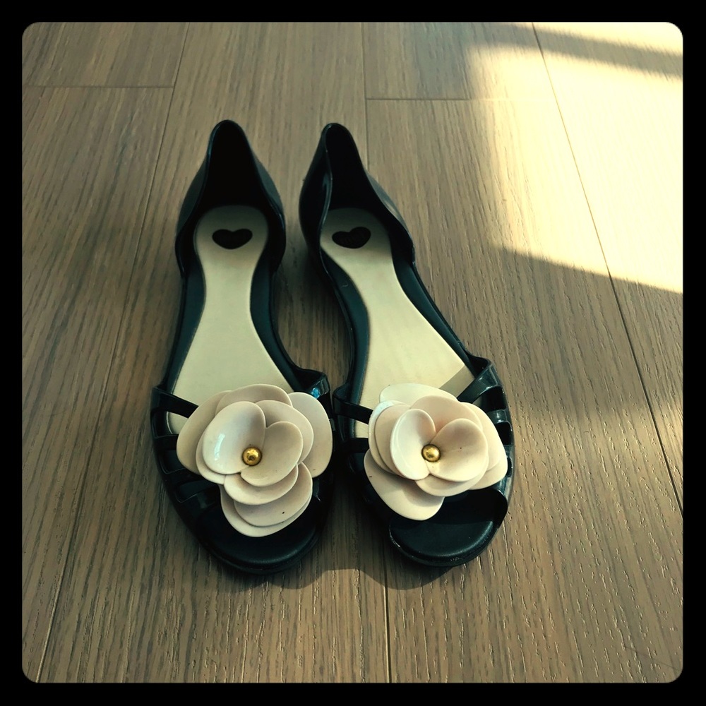 SOLD * Cutest Melissa Jelly Flats 🖤🖤